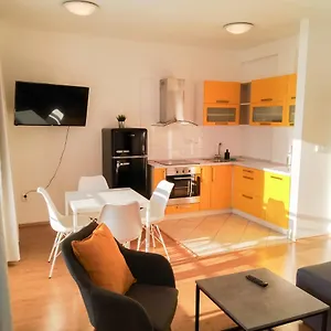 Apartament Yellow Ostrawa