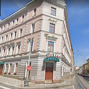 Hotel Carlton, Praha