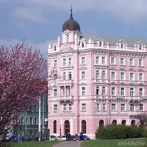 Hotel Opera, Praha
