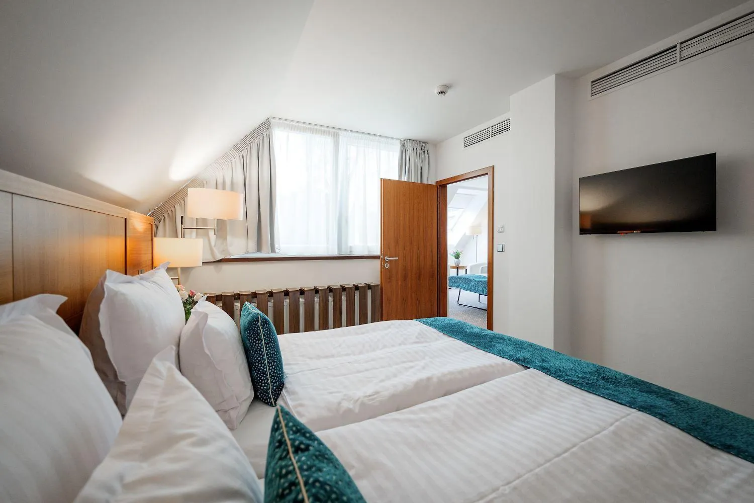 Hotel Silenzio Praha 4*,